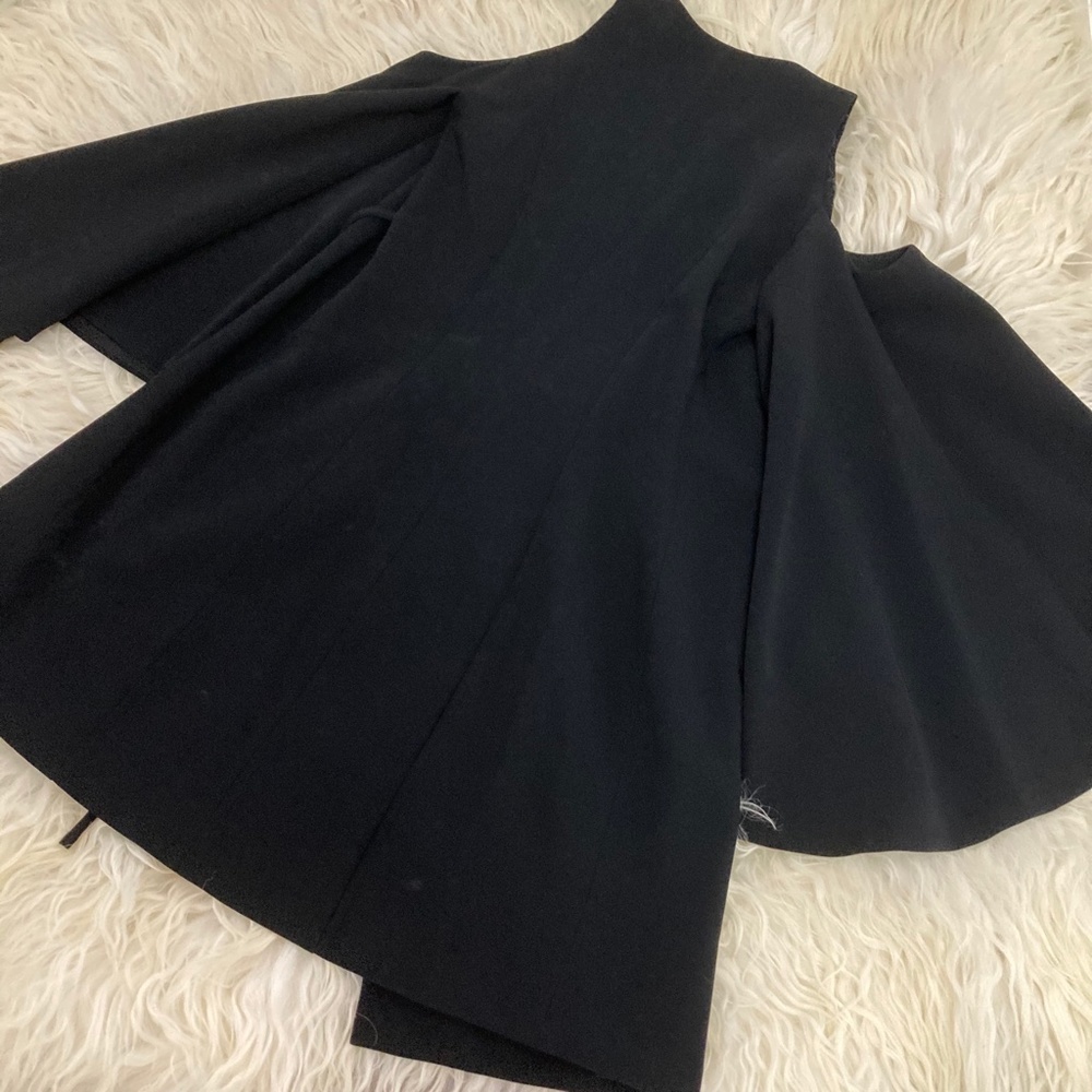 ALEXIS Tyra V-Neck Cold-Shoulder Crepe Dress - Picture 11 of 12
